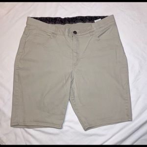 Riders by Lee Tan Khaki Shorts Size 20W